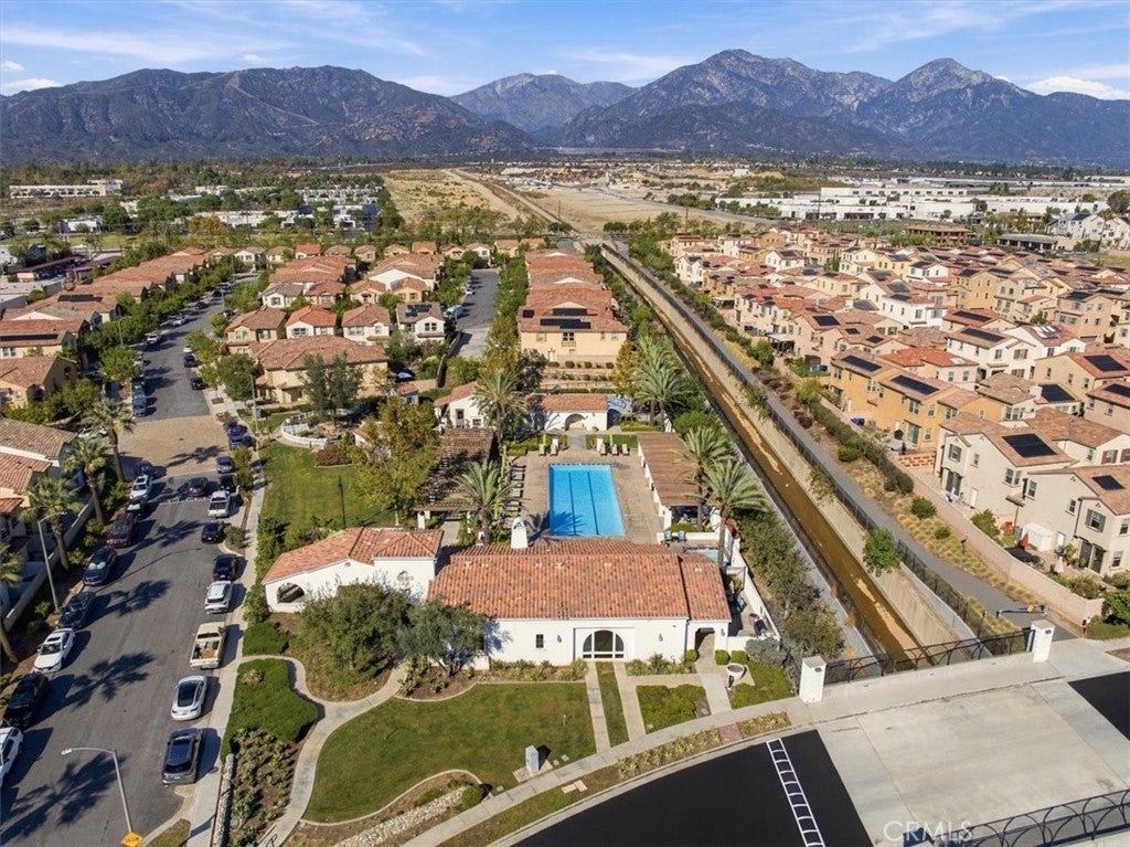 885 Pear Court