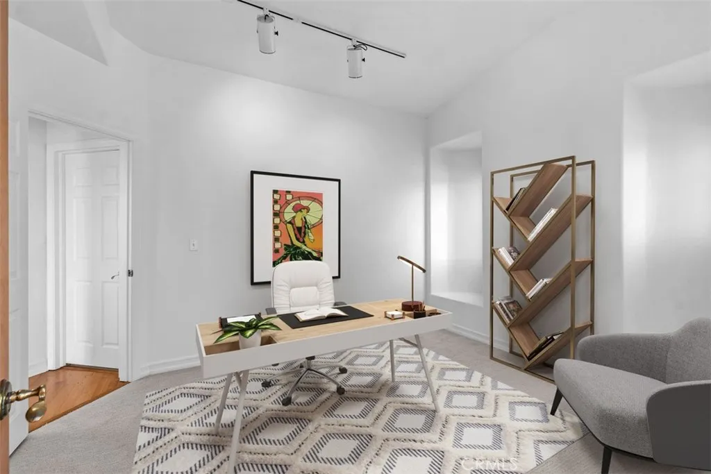 Laguna Beach, California 92651, United States, 3 Bedrooms Bedrooms, ,4 BathroomsBathrooms,Residential,Active,207721