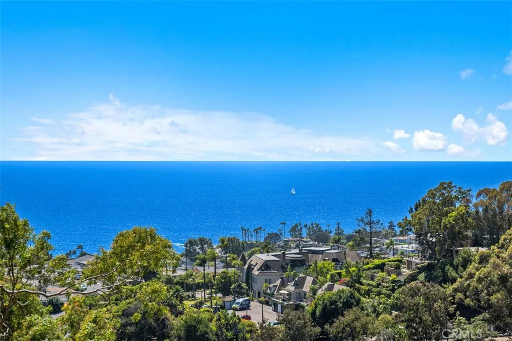 Laguna Beach, California 92651, United States, 3 Bedrooms Bedrooms, ,4 BathroomsBathrooms,Residential,Active,207721