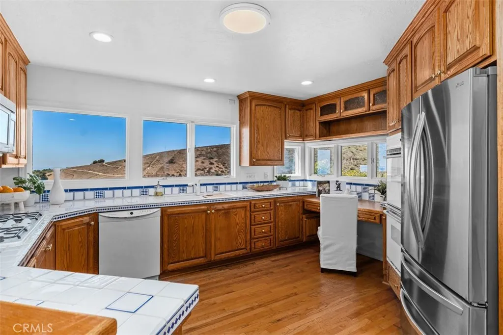 Laguna Beach, California 92651, United States, 3 Bedrooms Bedrooms, ,4 BathroomsBathrooms,Residential,Active,207721