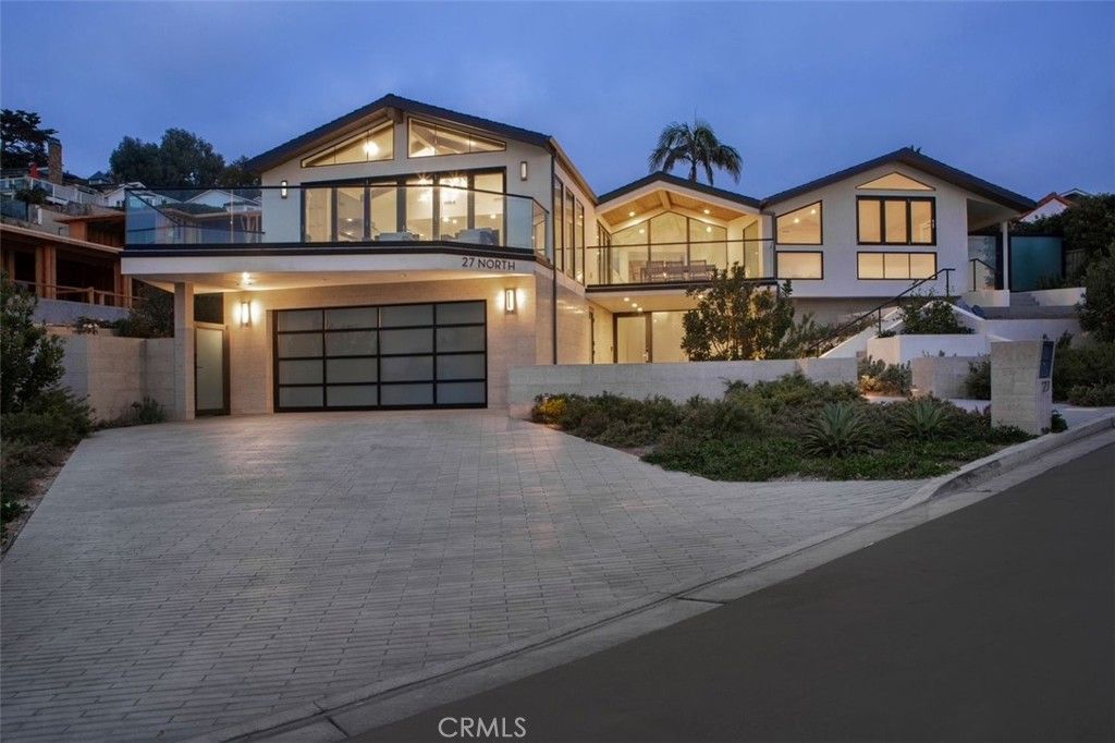 Photo of 27 North La Senda Drive Dr, Laguna Beach, CA 92651 (MLS # OC26054797)