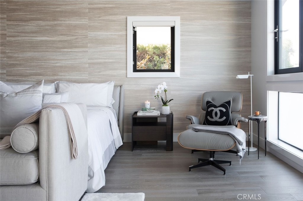 27 North La Senda Drive