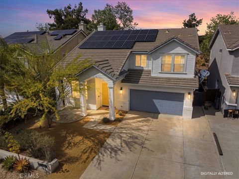 Photo of 30172 Heritage Street, Murrieta, CA 92563 (MLS # SW26067870)