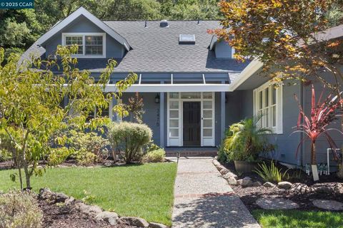 Photo of 3475 Springhill Rd Rd, Lafayette, CA 94549 (MLS # 41106226) Photo of 3475 Springhill Rd Rd, Lafayette, CA 94549 (MLS # 41106226)