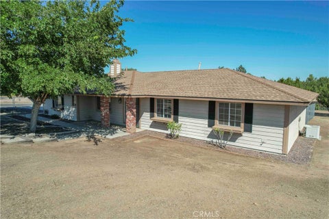 Photo of 17010 Ranchero RD, Hesperia, CA 92345 (MLS # HD26204299)
