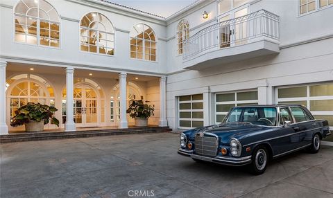 Photo of 759 Foxkirk Rd, Glendale, CA 91206 (MLS # GD26090236)