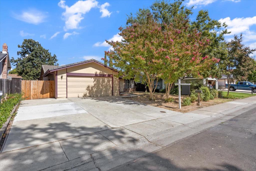 Welcome to 30 Cedro Circle, tucked in the highly desirable Natomas area of Sacramento! This home offers the perfect balance of convenience and opportunity. Just minutes from downtown Sacramento, Golden 1 Center, and Discovery Park, plus easy access to major employers, shopping, dining, and Sacramento International Airport. The home itself is ready for your vision! With a little TLC, this property becomes a canvas to create your dream space while building instant equity. Whether youre an investor or a buyer eager to customize your own home, this is a rare chance to put your personal stamp on a property in one of Sacramentos fastest growing communities.