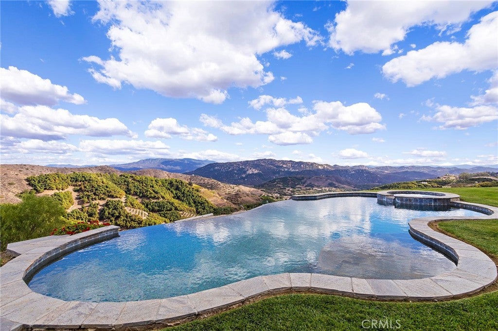 27630 Morning Glory Circle