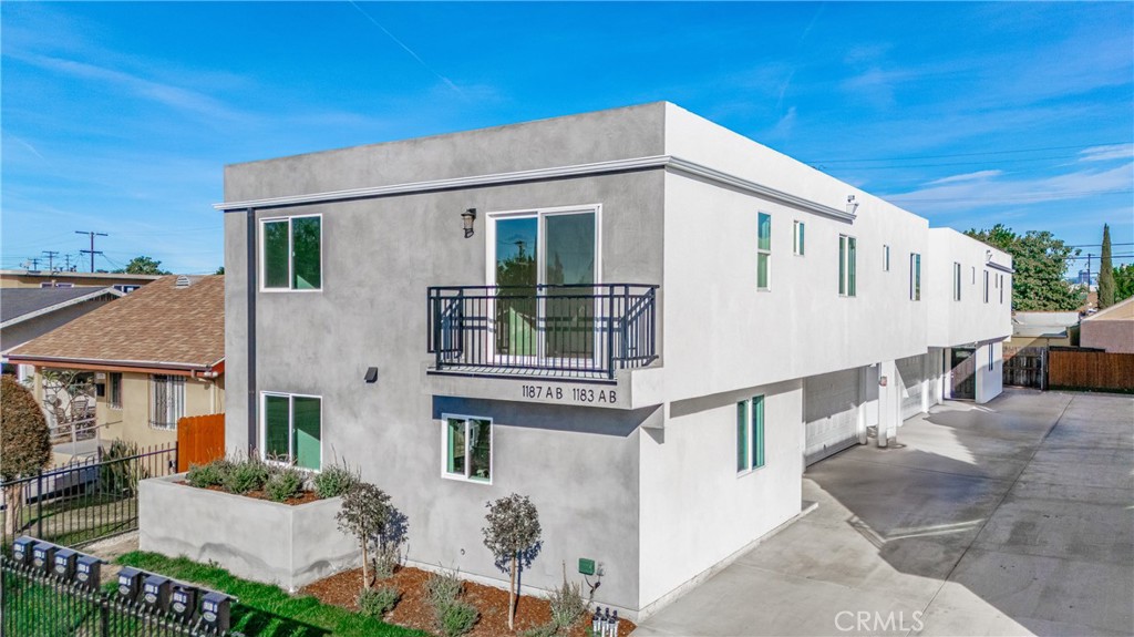 Beautiful new construction property in LA, Florence-Firestone district. Property offers 3 bedroom and 2 bath. Property never lived in with laminate flooring, washer and dryer hook ups inside the unit, central AC/heating, solar panels and more. Property offers 2 car garage. Appliances included are: refrigerator, dish washer, microwave, and stove. Come check it out today.