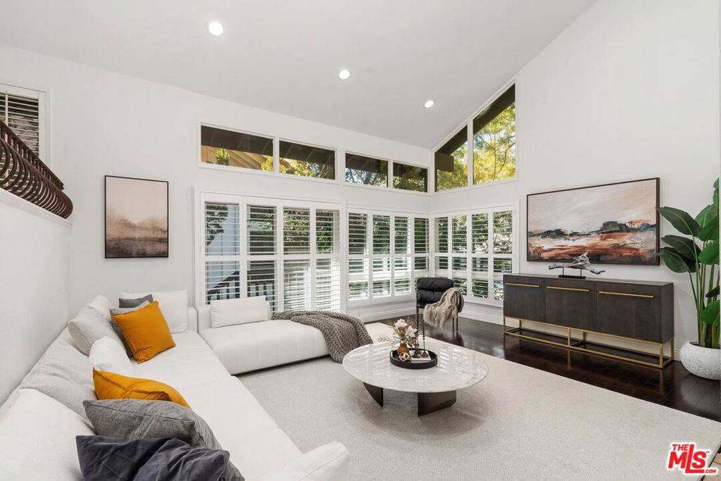 Rare Opportunity in Bel Air Glen. Welcome to this stylish, move-in ready home in the highly sought-after Bel Air Glen community. Perfectly located off Mulholland Drive, this residence offers the best of both the Westside and the Valley in a peaceful, private setting with resort-style amenities. Located in the prestigious Roscomare Road school district with Harvard-Westlake and Buckley nearby. Bright and spacious, the home features soaring ceilings, floor-to-ceiling windows, and a functional multi-level layout. The remodeled cook's kitchen opens to a comfortable family room with access to a large, tree-shaded deckideal for entertaining. Upstairs are generously sized bedrooms, including an oversized primary suite with a spa-like ensuite bath. All bathrooms have been extensively remodeled with modern, high-end finishes. Enjoy a two-car garage, additional private parking, and an unbeatable location just steps from the Glen Center with shops, Jayde's Market, 5 restaurants, Pilates, pharmacy, and the famed Vibrato Jazz Club. Quick access to UCLA, Beverly Hills, Westwood, Sherman Oaks, and the 405/101 freeways. Bel Air Glen residents enjoy exclusive access to a fitness center, pool, spa, tennis courts, pickle ball, clubhouse, private kids playground, basketball courts, peaceful private park, and 24/7 security. Luxury living in one of LA's most desirable neighborhoods awaits.