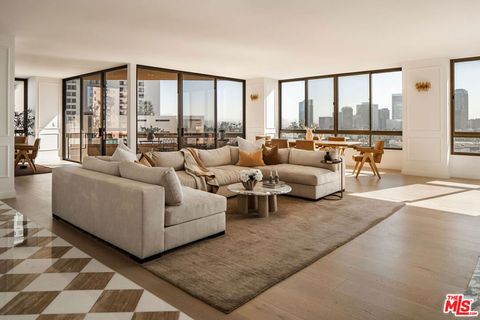 Photo of 10430 Wilshire Boulevard #604, Los Angeles, CA 90024 (MLS # 26651095)