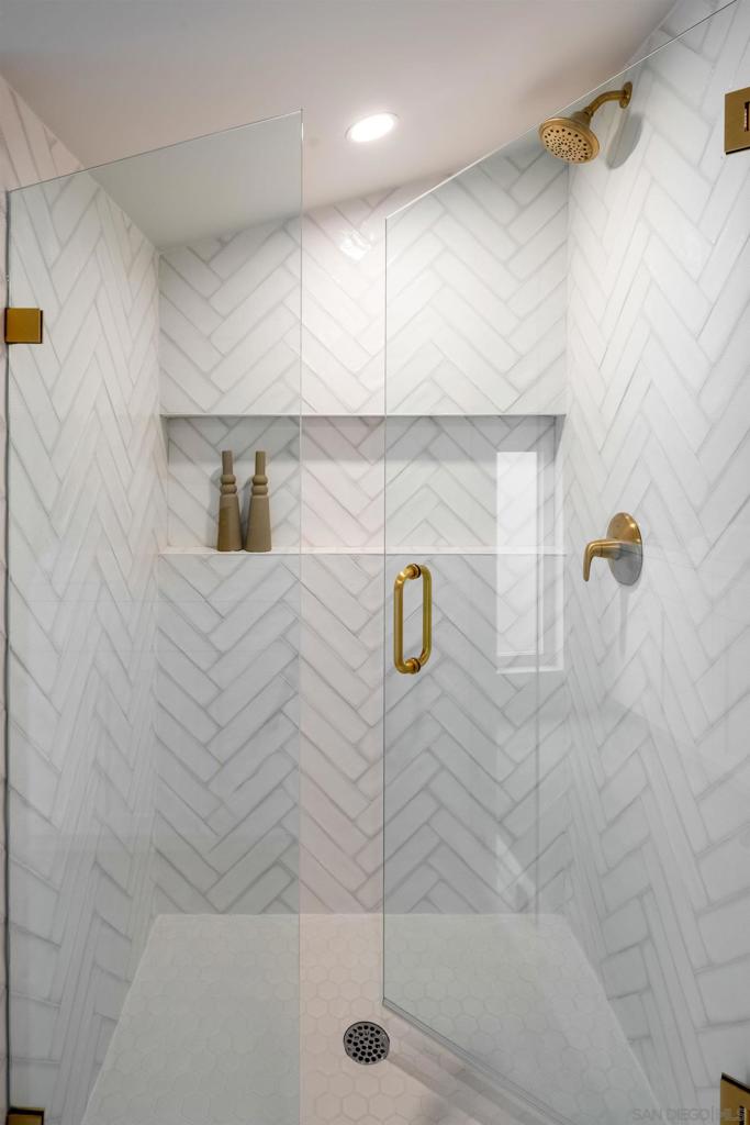 Mission Beach - Residential