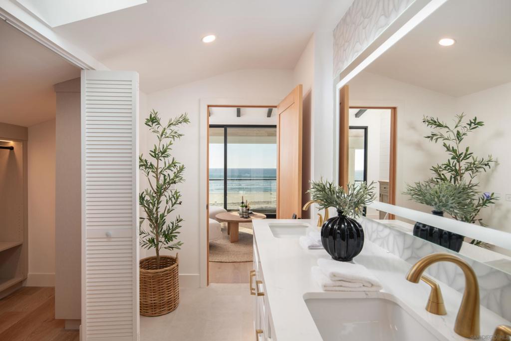 Mission Beach - Residential