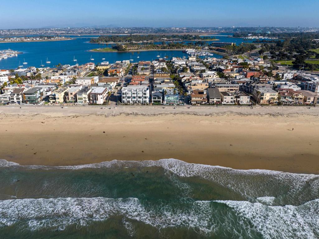 Mission Beach - Residential