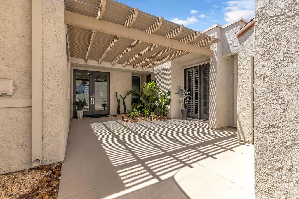 703 Inverness Drive