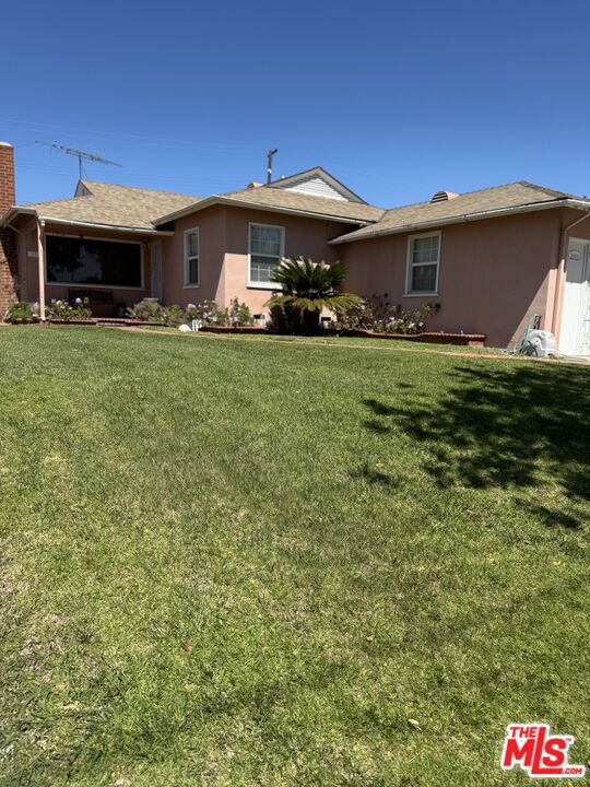 2533 W 118th Place