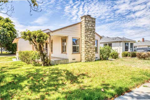 Photo of 51 Nacional Street, Salinas, CA 93901 (MLS # ML82054775)