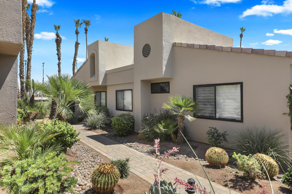 76570 Hollyhock Drive