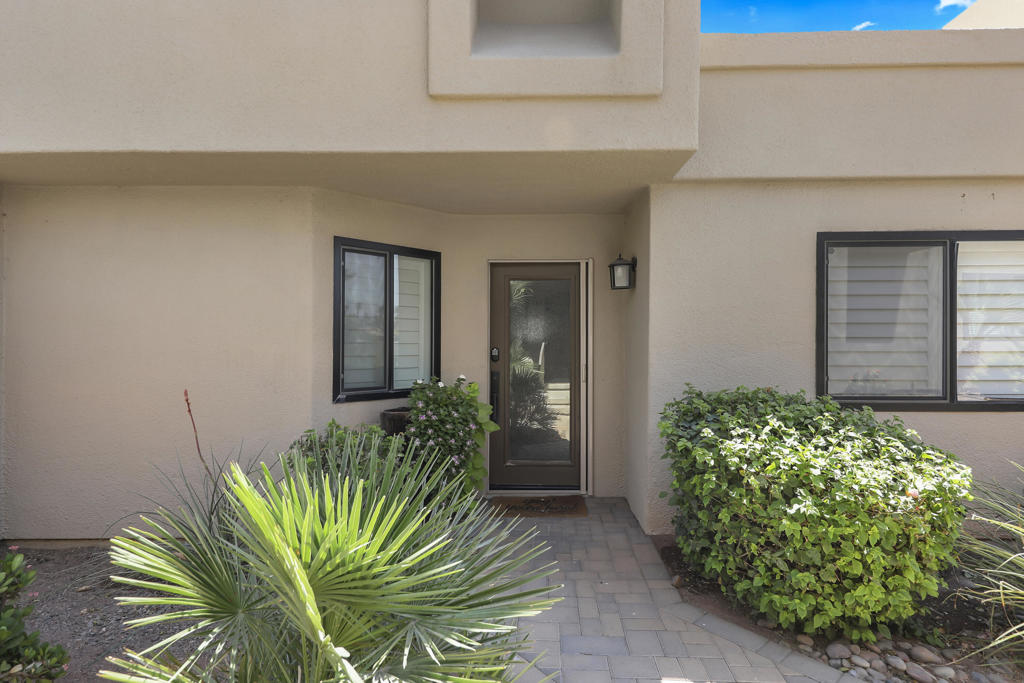 76570 Hollyhock Drive