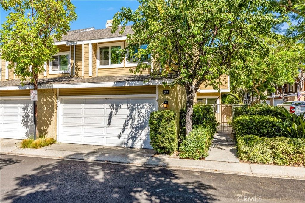 Photo of 22 Rosewood, Aliso Viejo, CA 92656 (MLS # LG26068490)