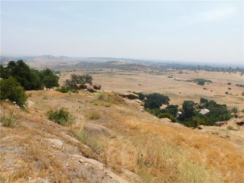 Photo of 8744 AZUL Drive, West Hills, CA 91304 (MLS # SR25224426)