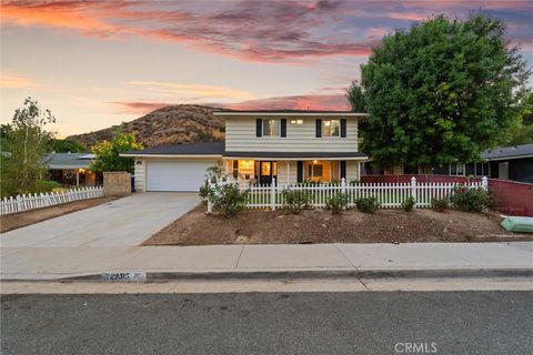Photo of 29315 Abelia Rd RD, Canyon Country, CA 91387 (MLS # SR26159380)