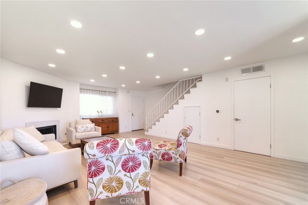 Photo of 9325 Sunland Park #23, Sun Valley, CA 91352 (MLS # BB26008899)