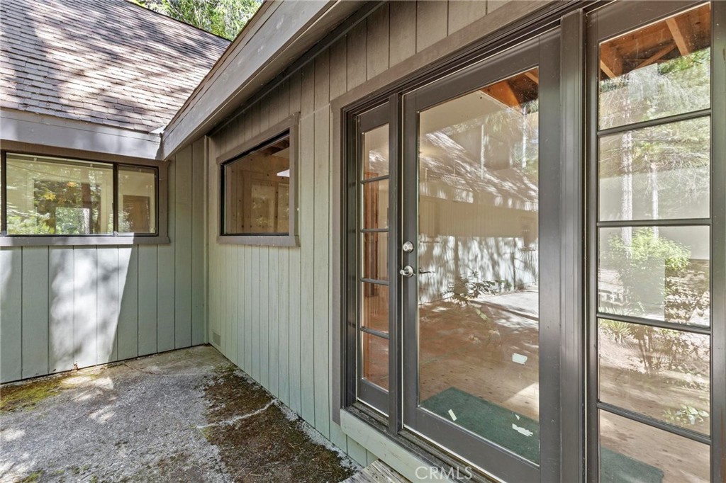 17832 Rainbow Lane