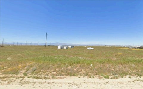 Photo of 9800 W Avenue I, Lancaster, CA 93536 (MLS # SR26124685)