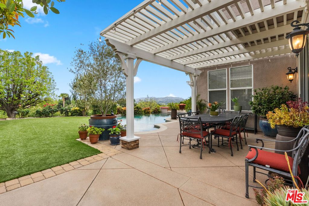 7276 Glenhaven Court