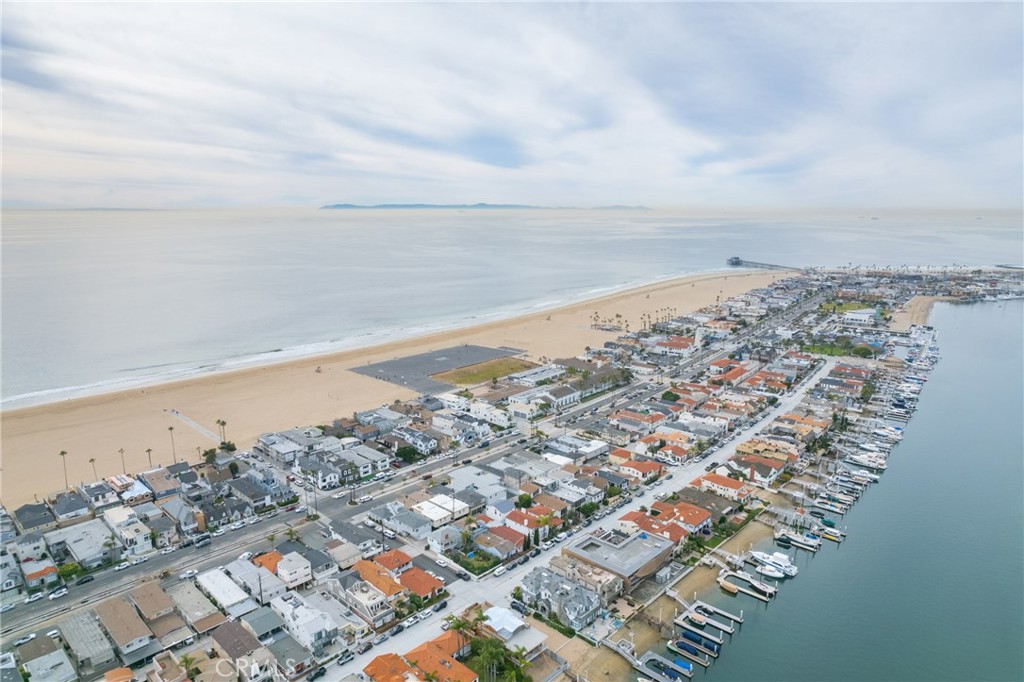 1232 W Oceanfront
