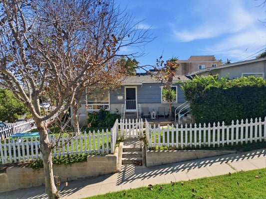 303 W F ST, ENCINITAS, CA 92024 - Image 2ec8244bac0f77fda6cf3bf8562e2bbb/2723085640