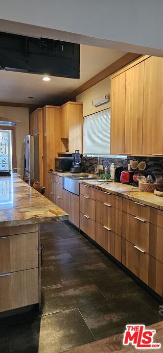 432 W 49th Street