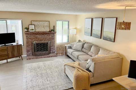 Photo of 1142 Via Loma Vis Vis, El Cajon, CA 92019 (MLS # 260020293SD)