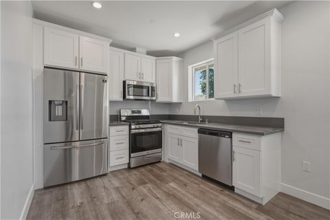 Photo of 19835 Blythe St, Winnetka, CA 91306 (MLS # SR26066711)