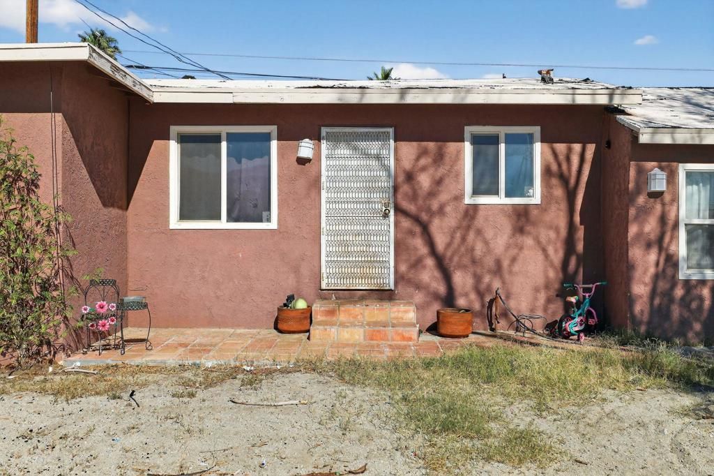 Photo of 444 W Palm Vista Drive, Palm Springs, CA 92262 (MLS # PTP2508365)