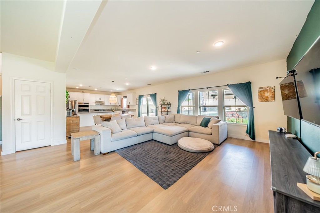 14279 Blue Bonnet