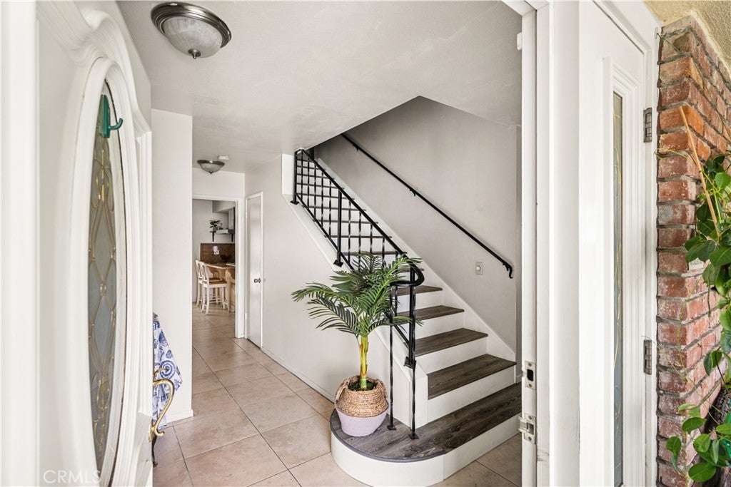 2530 E Dorothy Drive DR, Orange CA 92869