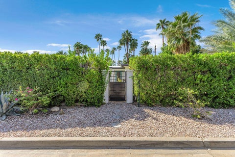 Photo of 1075 E Sunny Dunes Road, Palm Springs, CA 92264 (MLS # 219153187DA)