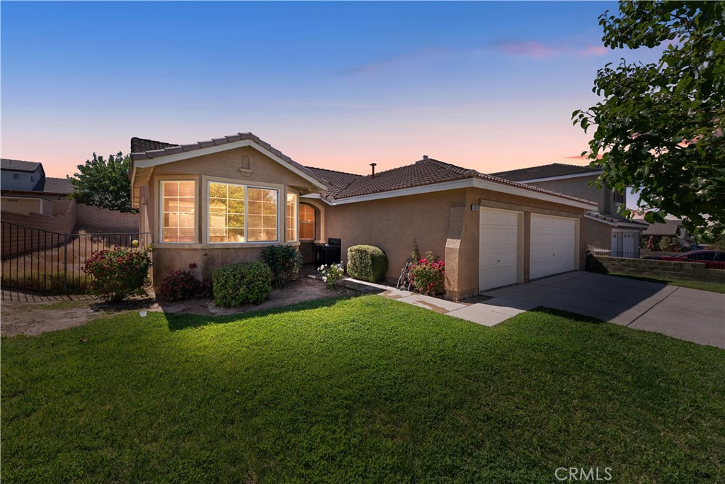 Inviting Desert Oasis in Palmdale's Commuter Haven
Welcome to your next chapter in this delightful single-story residence situated in one of Palmdale's most sought-after communities for commuters. This thoughtfully refreshed home spans a generous 1,554 square feet, offering three spacious bedrooms and two well-appointed bathrooms.
Step inside to discover walls adorned with fresh paint throughout, creating a clean canvas for your personal style. The new laminate flooring flows seamlessly across the living spaces, adding a touch of contemporary elegance while ensuring durability for years to come.
The kitchen stands as the heart of this home, featuring sophisticated granite countertops that complement the newer appliances perfectly. Culinary enthusiasts will appreciate the functional layout and ample preparation space for everything from quick weekday meals to weekend entertaining.
Each of the three bedrooms offers surprising spaciousness, with the primary bedroom providing a tranquil retreat after busy days. The thoughtful floor plan ensures privacy while maintaining an open, airy atmosphere throughout the residence.
Outdoor enthusiasts will appreciate the proximity to Joshua Hills Park, just a short stroll away, offering green spaces for recreation and relaxation. When errands call, you'll find shopping conveniences nearby, making day-to-day living effortless.
Perhaps most valuable is the direct access to major highways, transforming potentially stressful commutes into straightforward journeys. In a region where travel time matters, this location truly shines.
This Palmdale gem awaits your personal touches to transform it from a house into your home. Don't miss this opportunity to claim your slice of desert comfort!