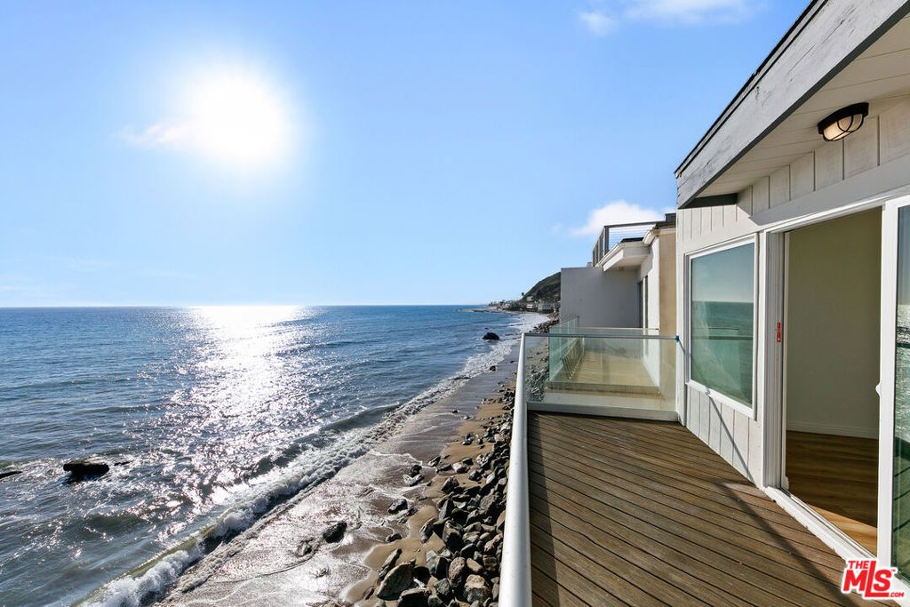 Photo of 20438 Pacific Coast Highway, Malibu, CA 90265 (MLS # 25617573)