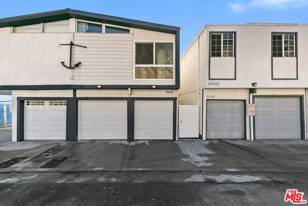 Photo of 20438 Pacific Coast Highway, Malibu, CA 90265 (MLS # 25617573)