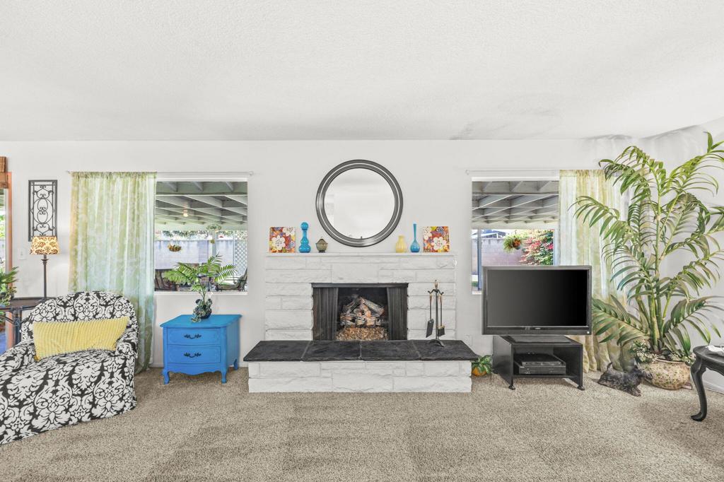 8822 Lola Avenue
