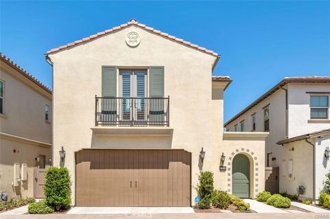 Photo of 216 Gaspar, Irvine, CA 92618 (MLS # OC26126419)