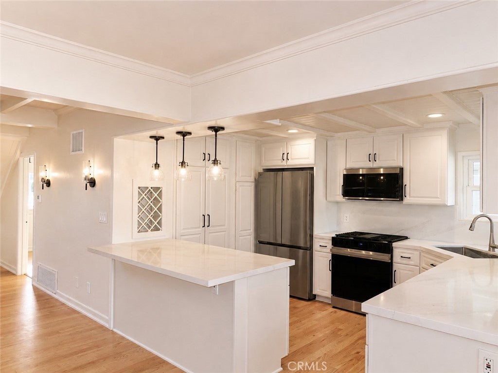 308 Coral Ave