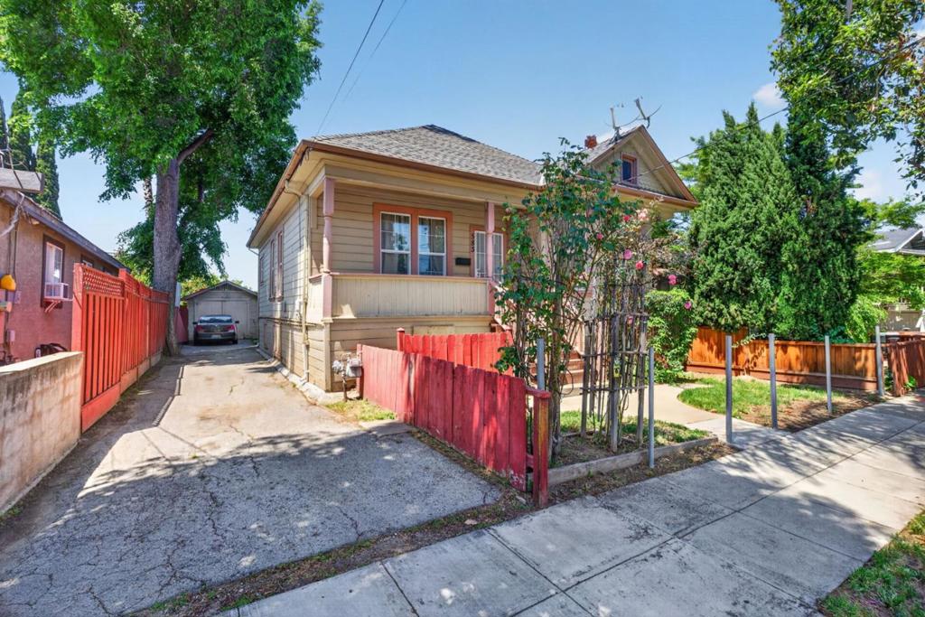 583 Harrison Street