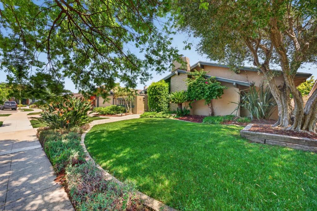 2140 Cedarwood Lane