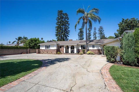Photo of 16017 Parthenia ST, North Hills, CA 91343 (MLS # SR26188834)