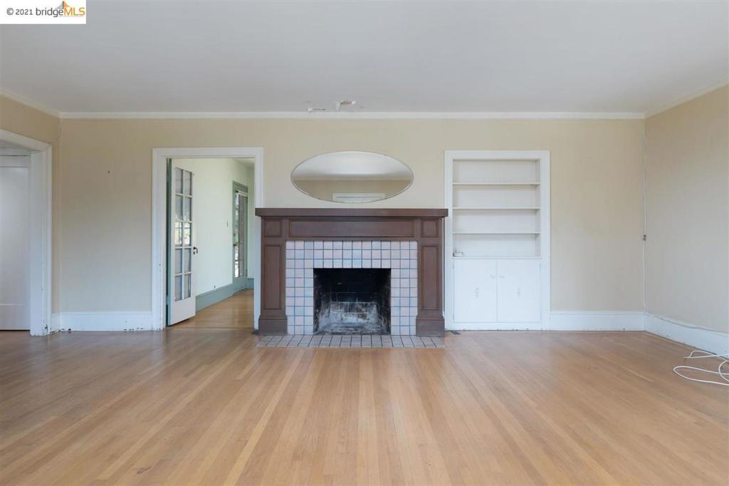 UPPER ROCKRIDGE - Residential