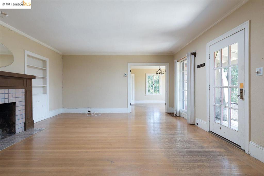 UPPER ROCKRIDGE - Residential